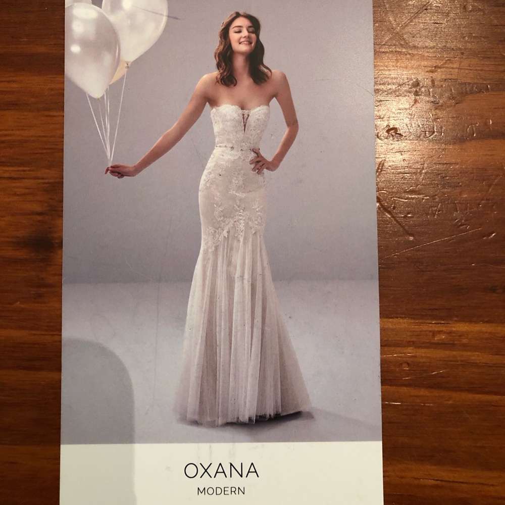 Wedding dress